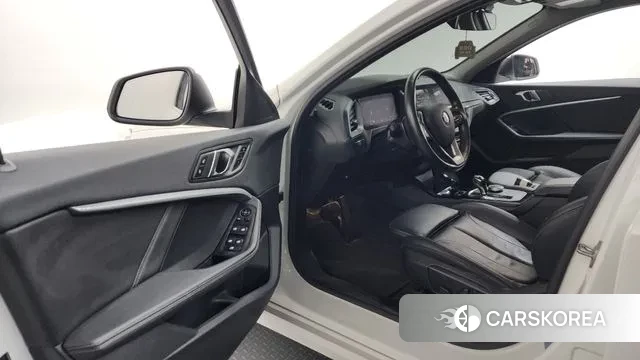 BMW 1 Series (F40) id 3655017 из Кореи 20