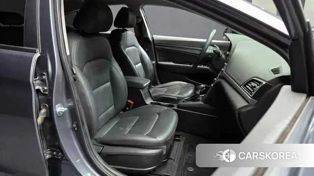 Hyundai Avante AD id 3656786 из Кореи 20