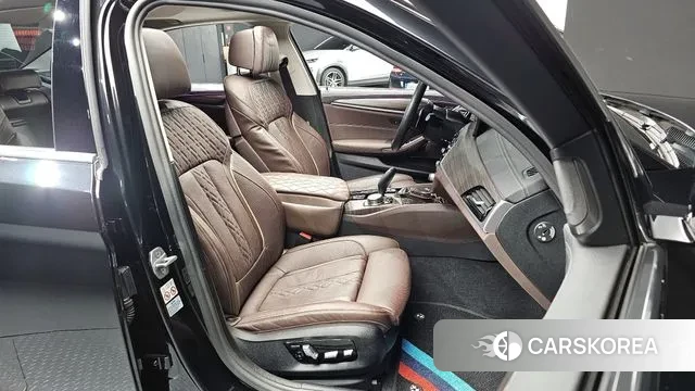 BMW 5 Series (G30) id 3038383 из Кореи 20