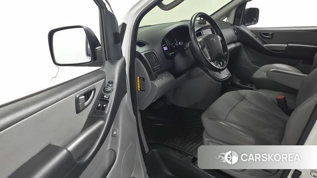 Hyundai The New Grand Starex id 3899949 из Кореи 20