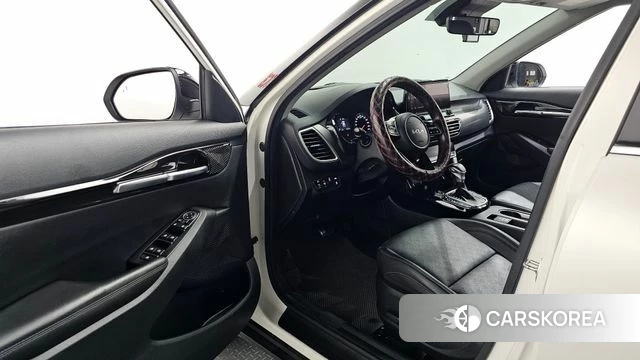 Kia Seltos id 4550382 из Кореи 34