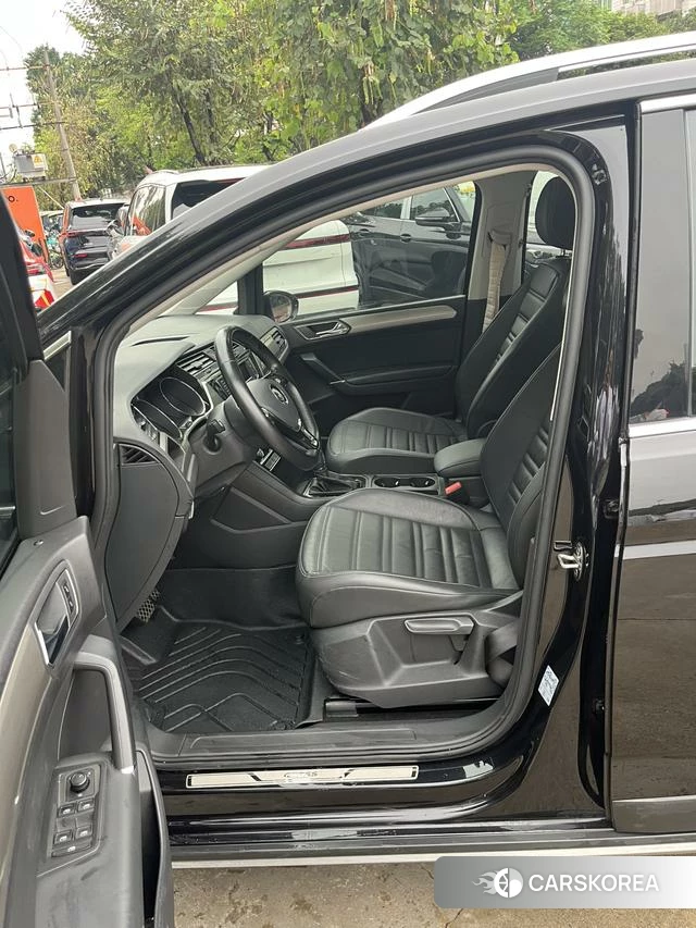 Volkswagen Touran L id 4219936 из Китая 12