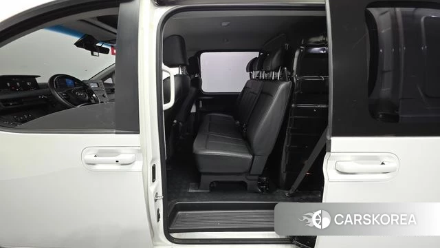 Hyundai Staria id 4872186 из Кореи 30