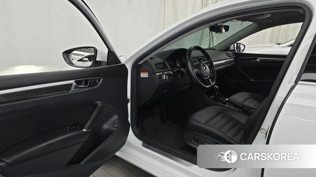 Volkswagen The New Passat id 4742161 из Кореи 30