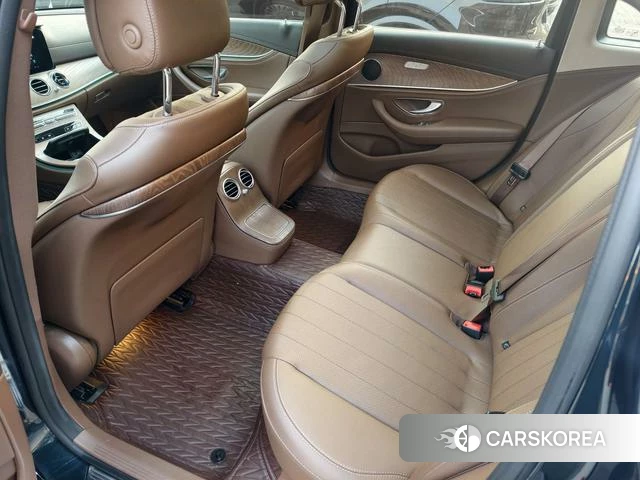 Mercedes-Benz E-class id 4258602 из Китая 22