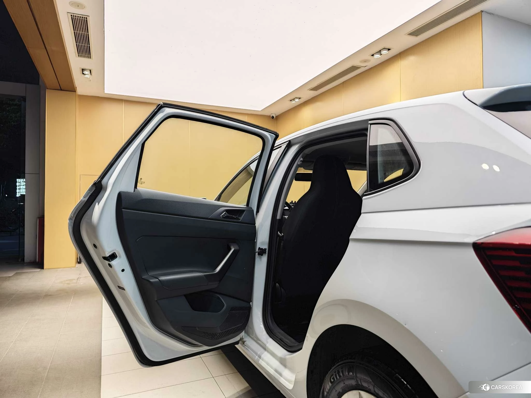 Volkswagen Polo id 4504957 из Китая 32