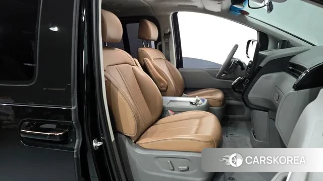 Hyundai Staria id 3702467 из Кореи 20