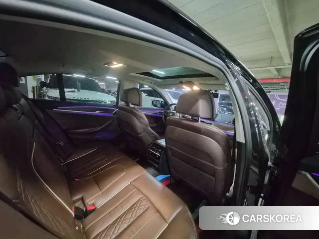 BMW 5 Series (G30) id 4255171 из Кореи 20