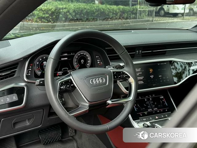 Audi A7L id 4307267 из Китая 17