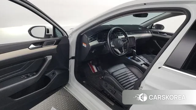 Volkswagen Passat GT (B8) id 3138642 из Кореи 20