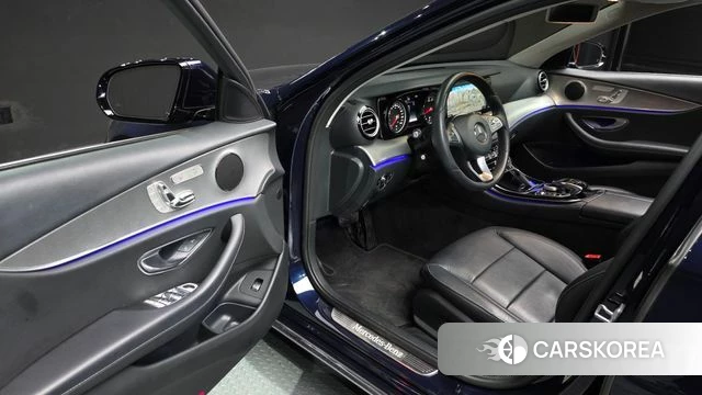 Mercedes-Benz E-Class W213 id 4188633 из Кореи 29