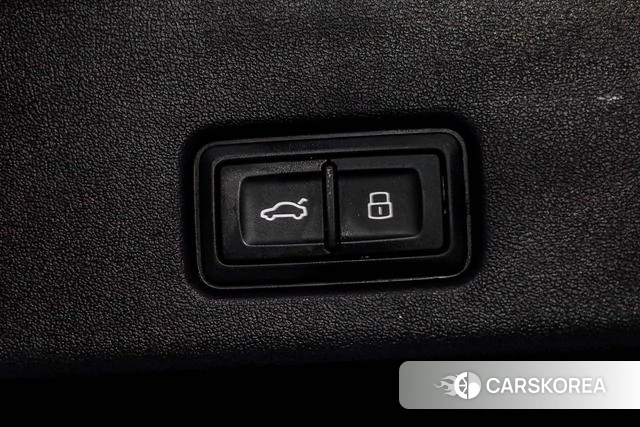Audi Q6 id 4256882 из Китая 35