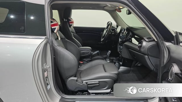 Mini Cooper id 4630602 из Кореи 29