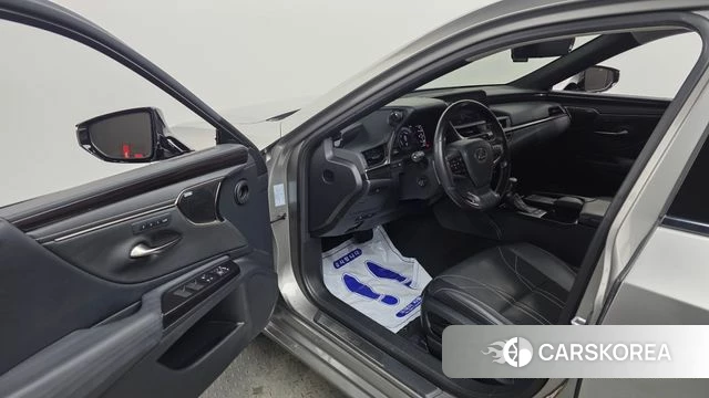 Lexus ES300h 7th generation id 4188373 из Кореи 30