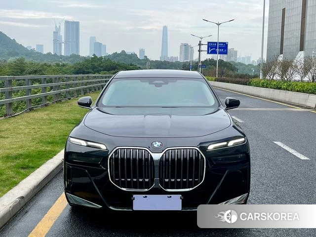 BMW 7 series id 4290945 из Китая 12