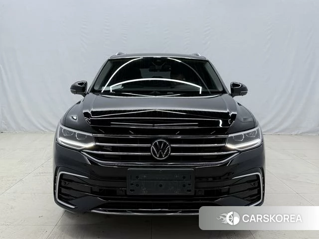 Volkswagen Tiguan L id 4263860 из Китая 18