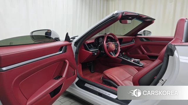 Porsche 911(992) id 4584439 из Кореи 20