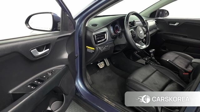 Kia Stonic id 4269176 из Кореи 28