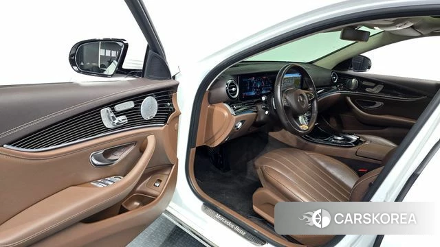 Mercedes-Benz E-Class W213 id 4430623 из Кореи 32