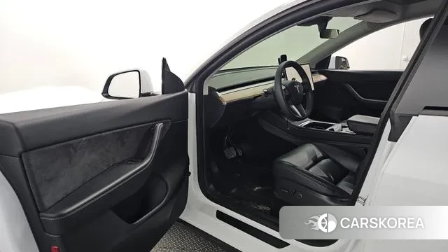 Tesla Model Y id 2980090 из Кореи 20