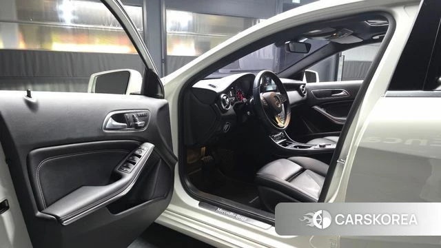 Mercedes-Benz A-Class W176 id 4678044 из Кореи 31