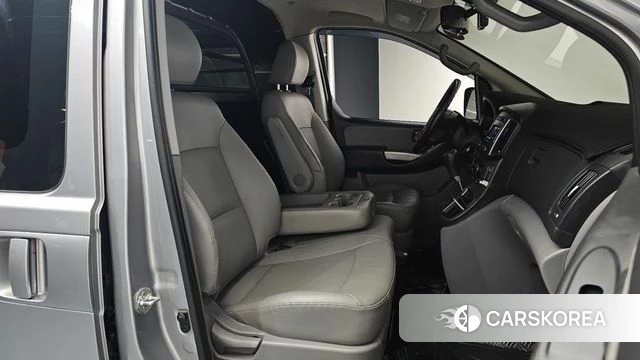 Hyundai The New Grand Starex id 4020102 из Кореи 20