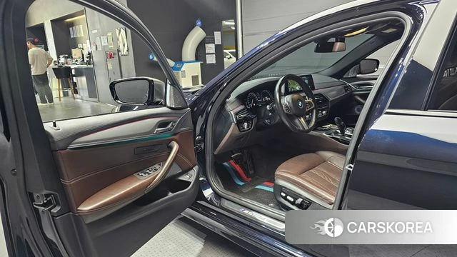 BMW 5 Series (G30) id 4574534 из Кореи 34