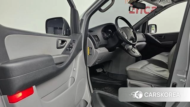 Hyundai The New Grand Starex id 4930908 из Кореи 32
