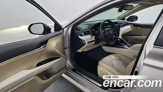 Toyota Camry (XV70) id 2881878 из Кореи 20