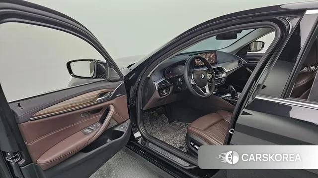 BMW 5 Series (G30) id 3011708 из Кореи 20