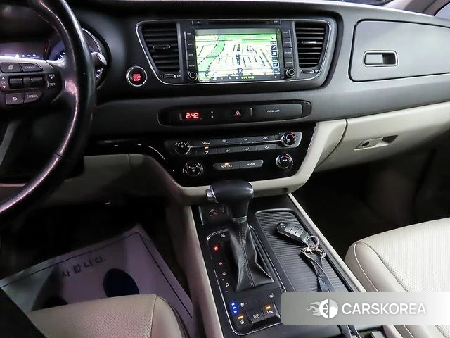 Kia All New Carnival id 3912055 из Кореи 20