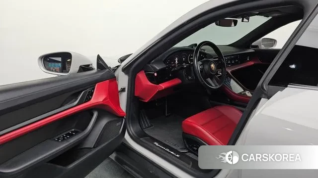 Porsche Taycan id 3508598 из Кореи 20