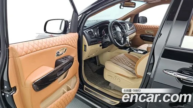 Kia The New Carnival id 2936952 из Кореи 20