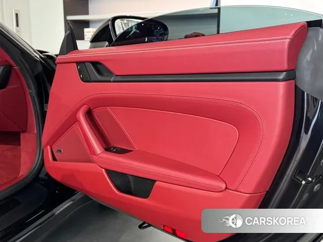 Porsche 911(992) id 2989090 из Кореи 12