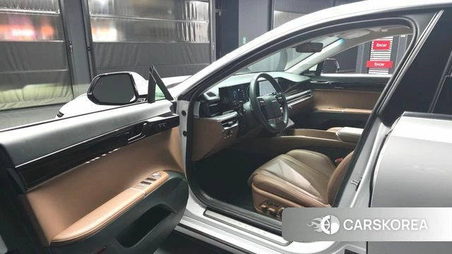 Hyundai Grandeur Hybrid (GN7) id 3909584 из Кореи 20