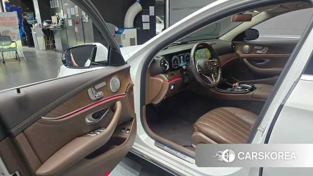 Mercedes-Benz E-Class W213 id 4476767 из Кореи 30