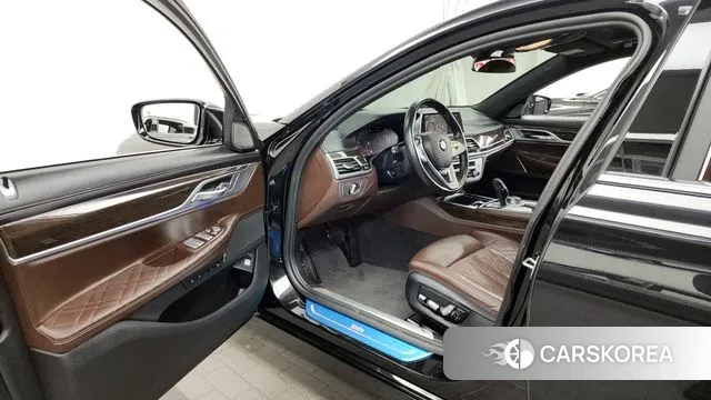 BMW 7 Series (G11) id 3561692 из Кореи 20