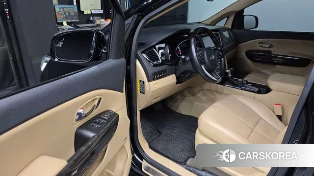 Kia The New Carnival id 3742501 из Кореи 20