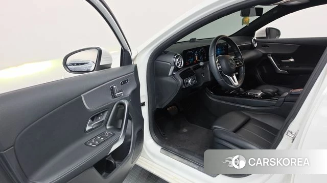 Mercedes-Benz A-Class W177 id 4671915 из Кореи 34