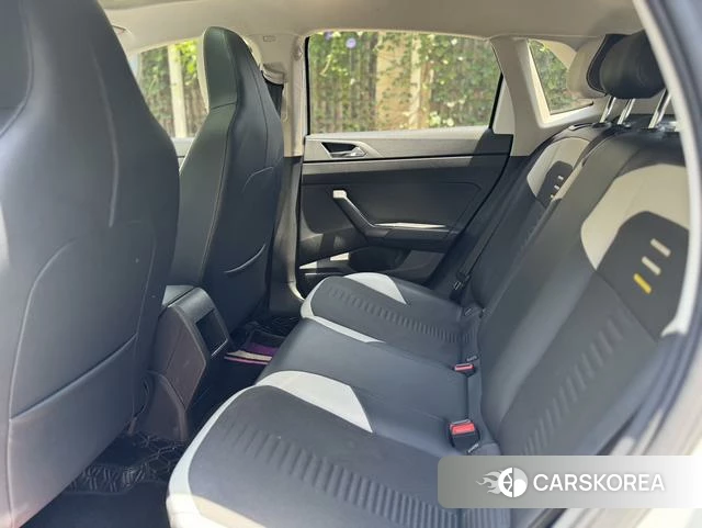 Volkswagen Polo id 4348697 из Китая 20