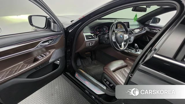 BMW 7 Series (G11) id 4692376 из Кореи 20