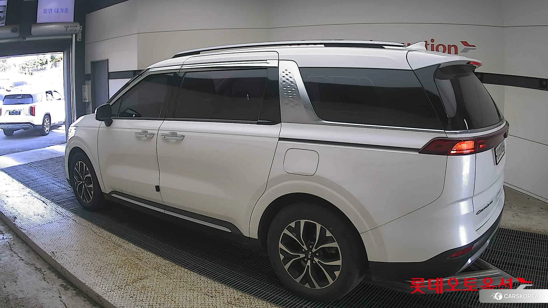 Kia Carnival id 4902473 из Кореи 38