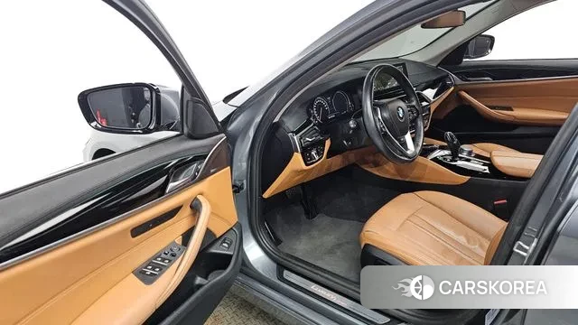 BMW 5 Series (G30) id 3608180 из Кореи 20