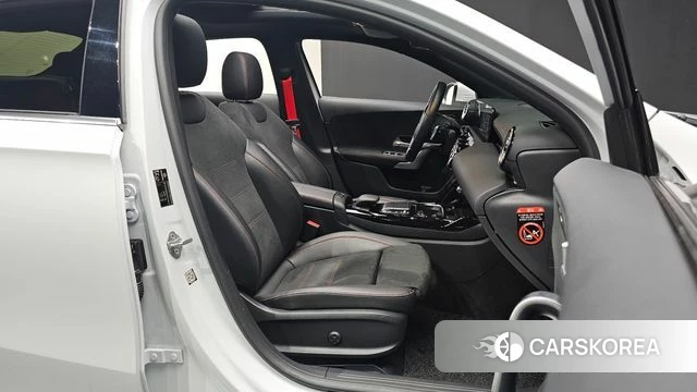 Mercedes-Benz A-Class W177 id 3935610 из Кореи 20