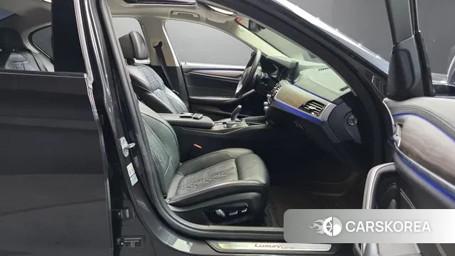 BMW 5 Series (G30) id 3330626 из Кореи 20