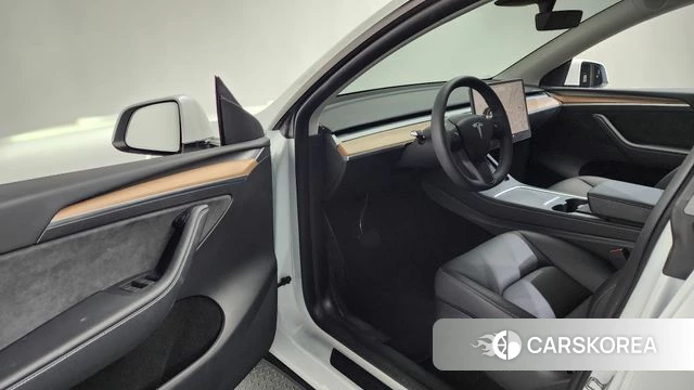 Tesla Model Y id 4706543 из Кореи 31