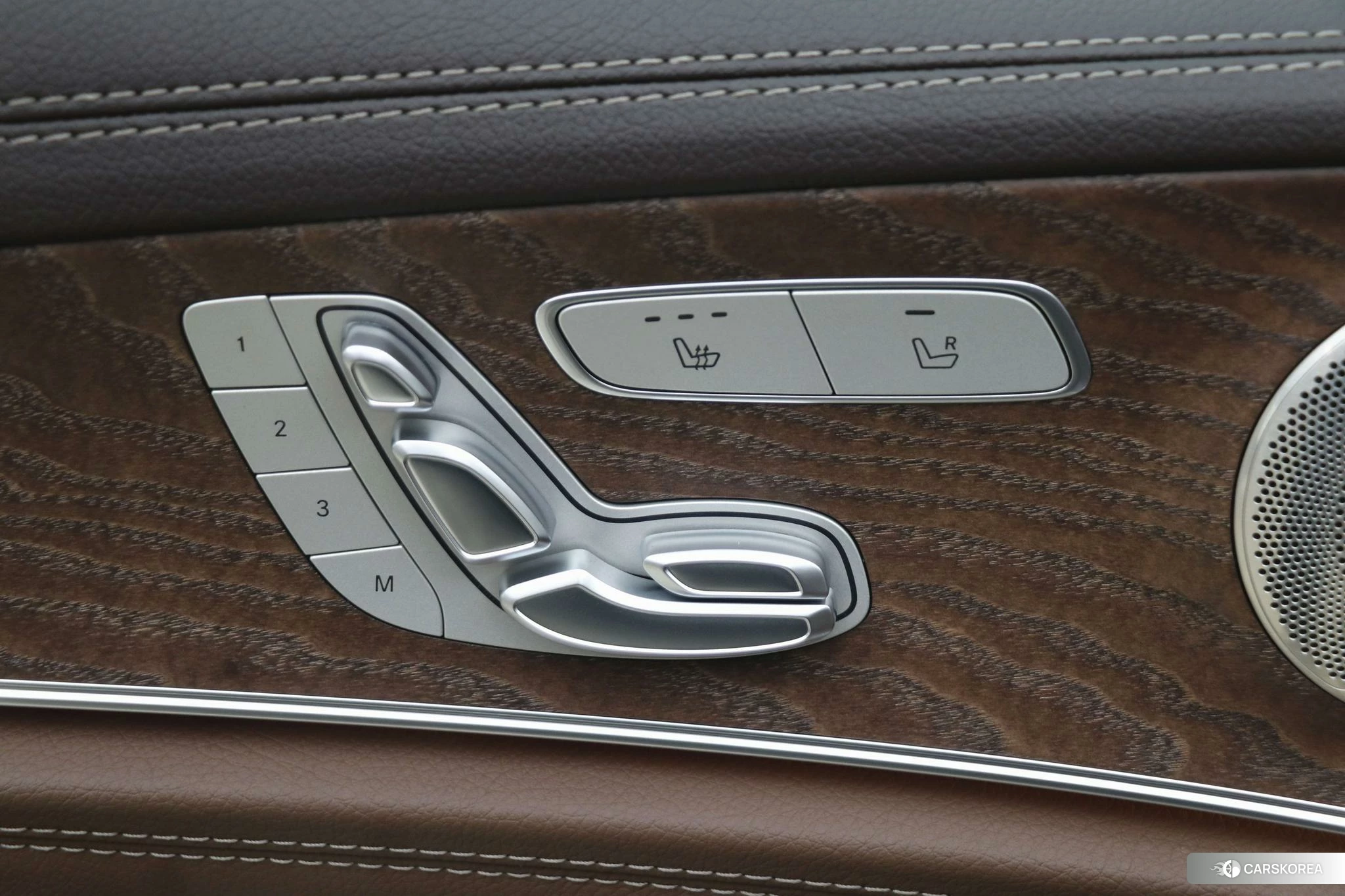 Mercedes-Benz E-Class id 4473298 из Китая 32