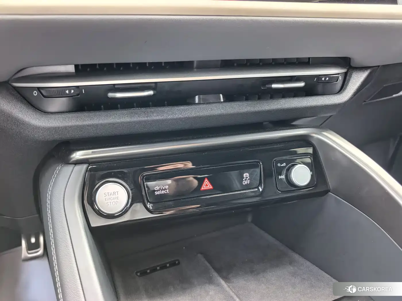Audi Q5L id 4589487 из Китая 21