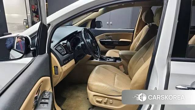 Kia The New Carnival id 3616796 из Кореи 20