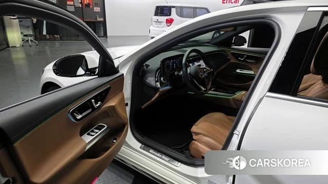 Mercedes-Benz E-Class W214 id 3883098 из Кореи 20